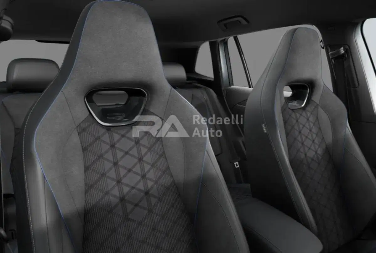 Volkswagen Tiguan nuova a Lecco (6)