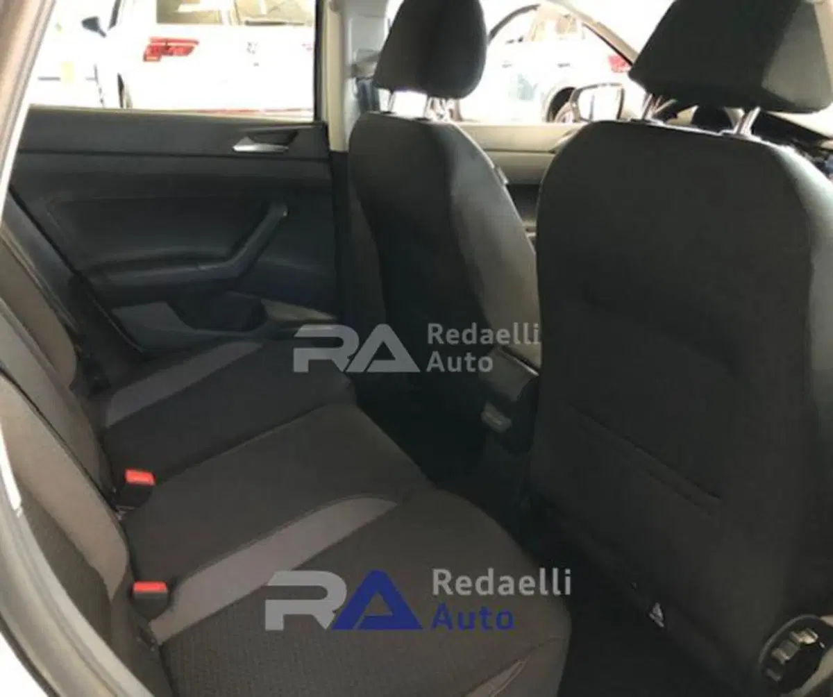 Volkswagen Polo nuova a Lecco (10)