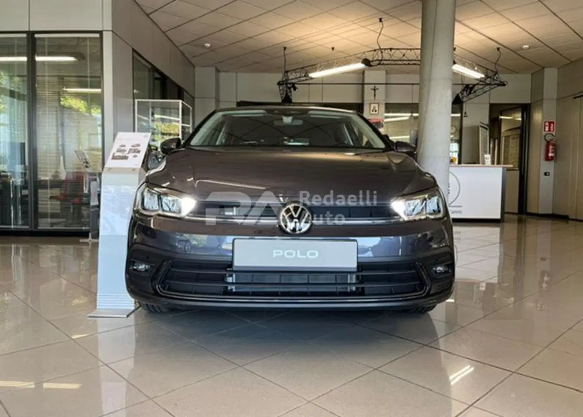 Volkswagen Polo nuova a Lecco (2)