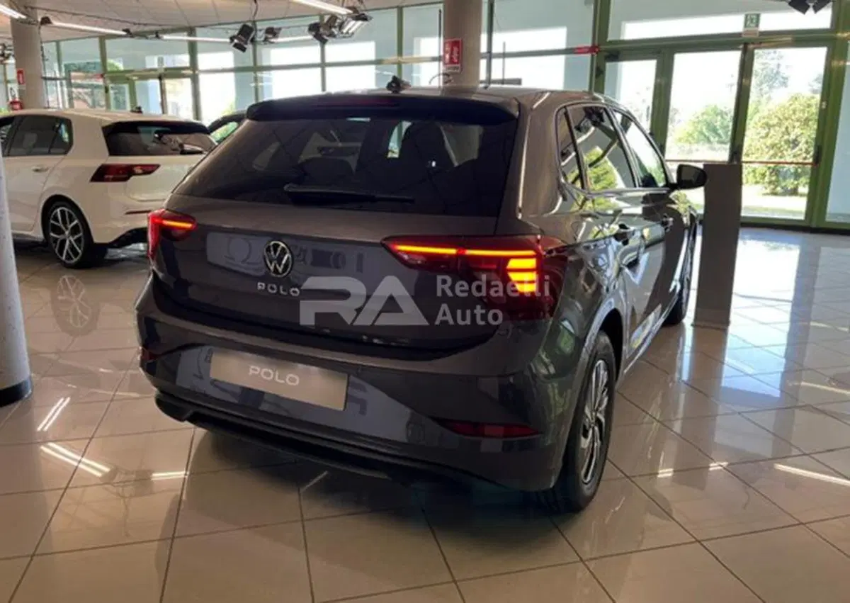 Volkswagen Polo nuova a Lecco (4)