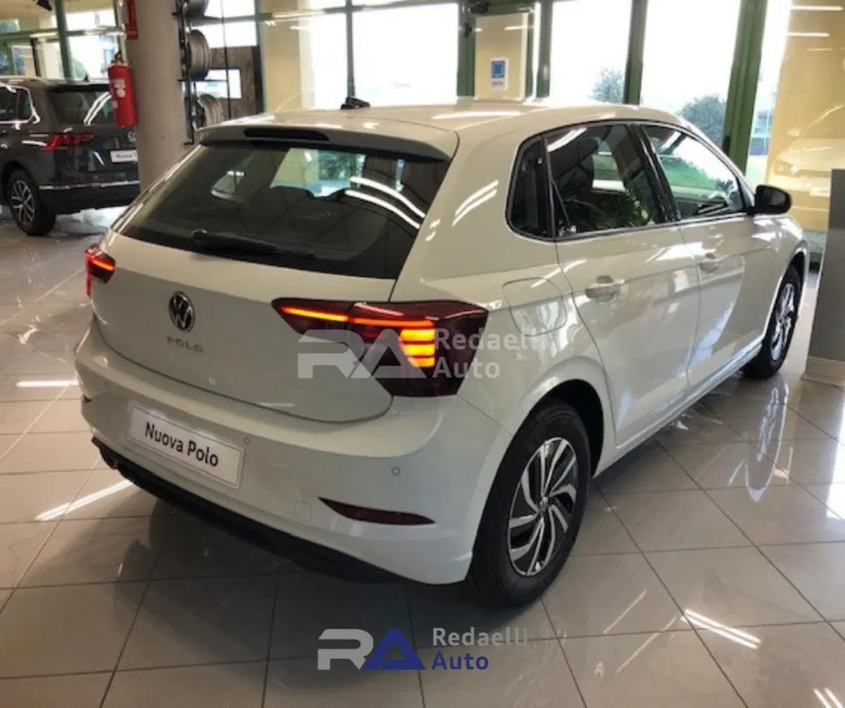 Volkswagen Polo nuova a Lecco (5)