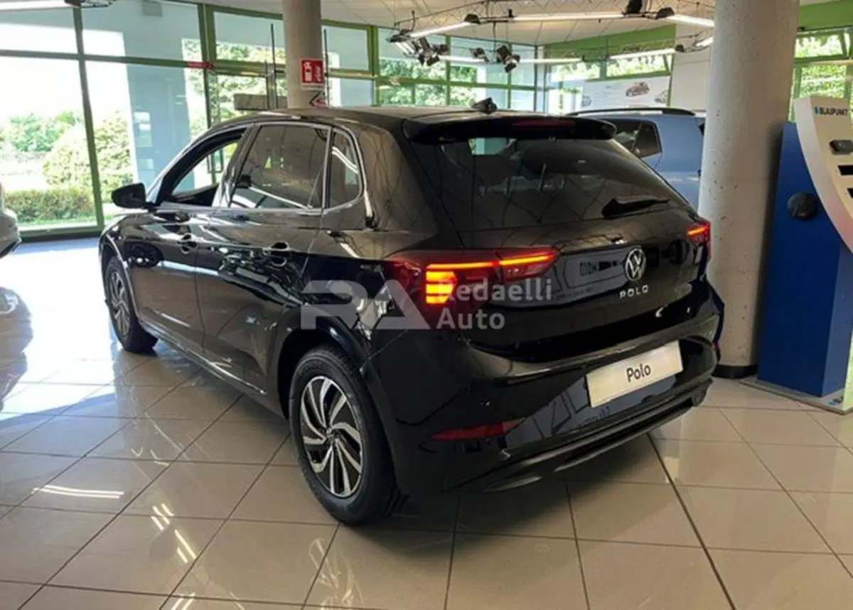 Volkswagen Polo nuova a Lecco (5)