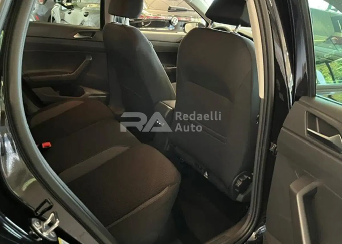 Volkswagen Polo nuova a Lecco (9)