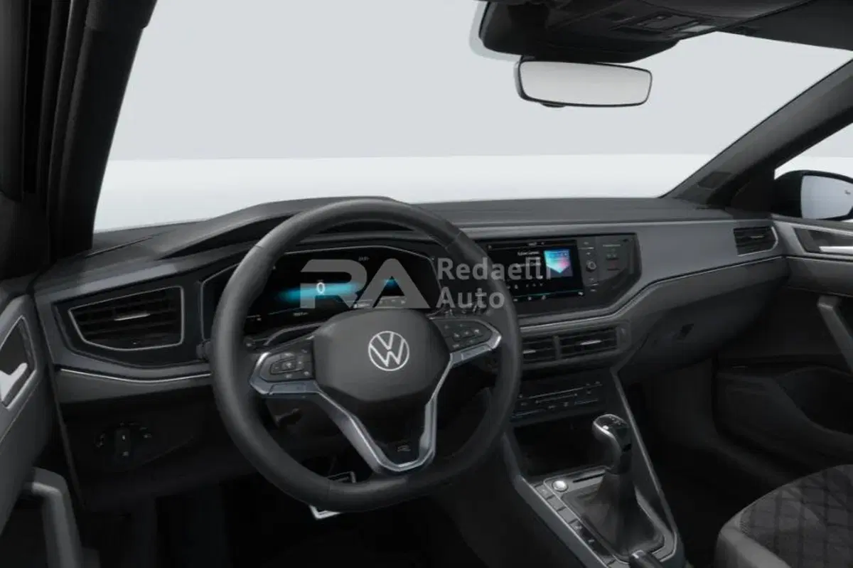 Volkswagen Polo nuova a Lecco (5)