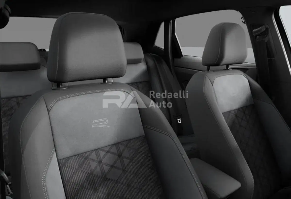 Volkswagen Polo nuova a Lecco (6)