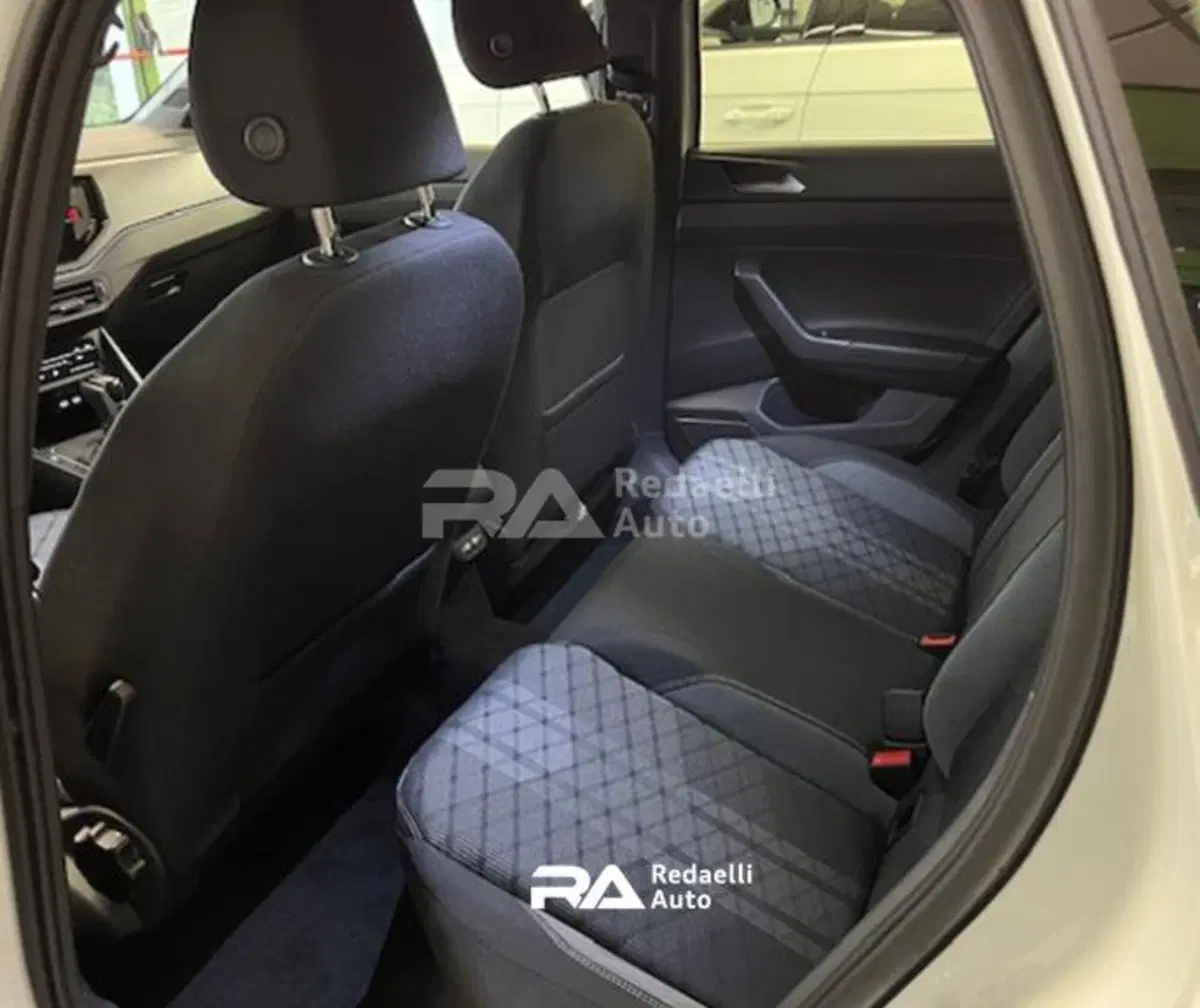 Volkswagen Polo nuova a Lecco (7)
