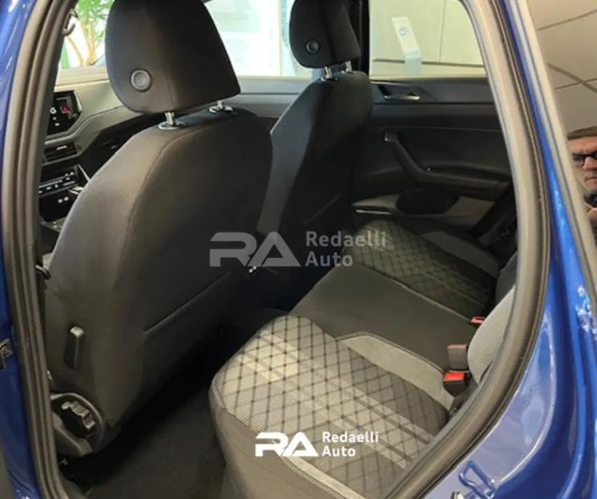 Volkswagen Polo nuova a Lecco (6)