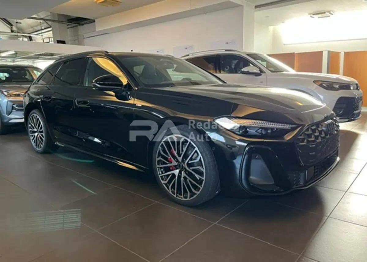 Audi A5 Avant nuova a Lecco (2)