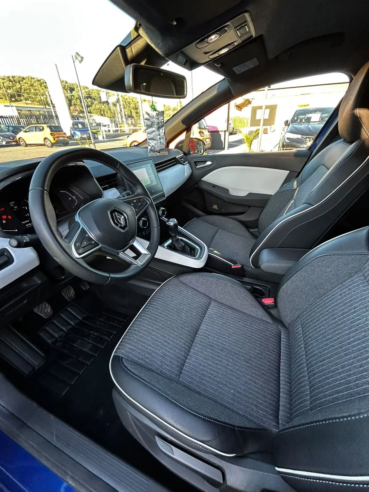 Renault Clio usata a Roma (15)