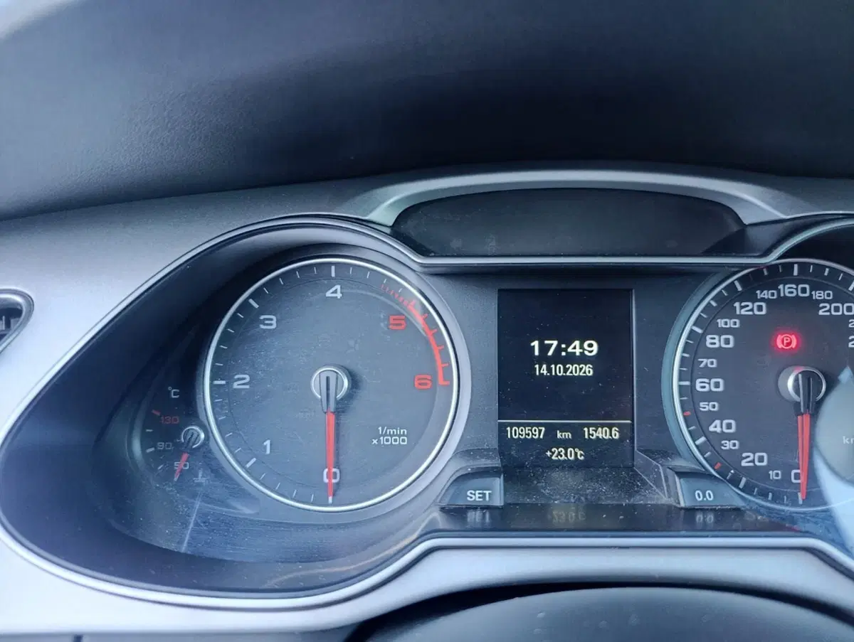 Audi A4 Avant usata a Massa-Carrara (9)