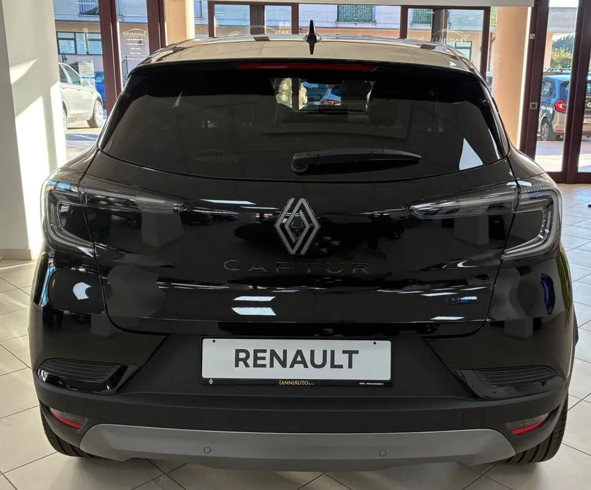 Renault Captur nuova a Frosinone (5)