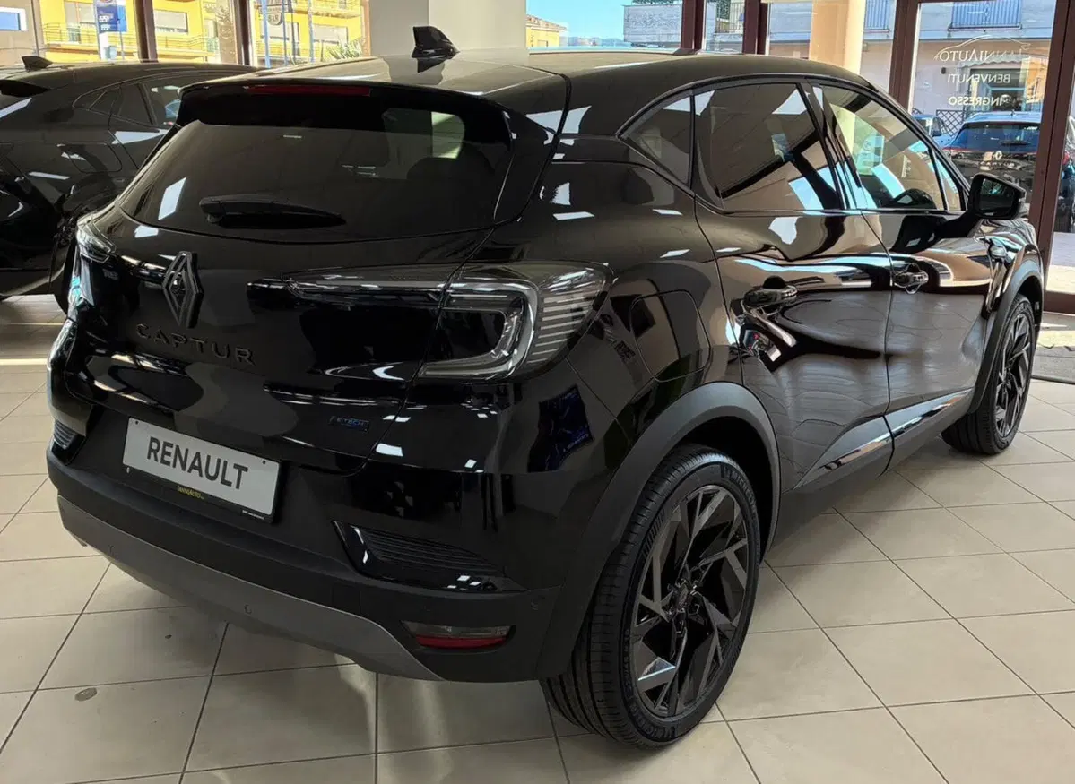 Renault Captur nuova a Frosinone (6)