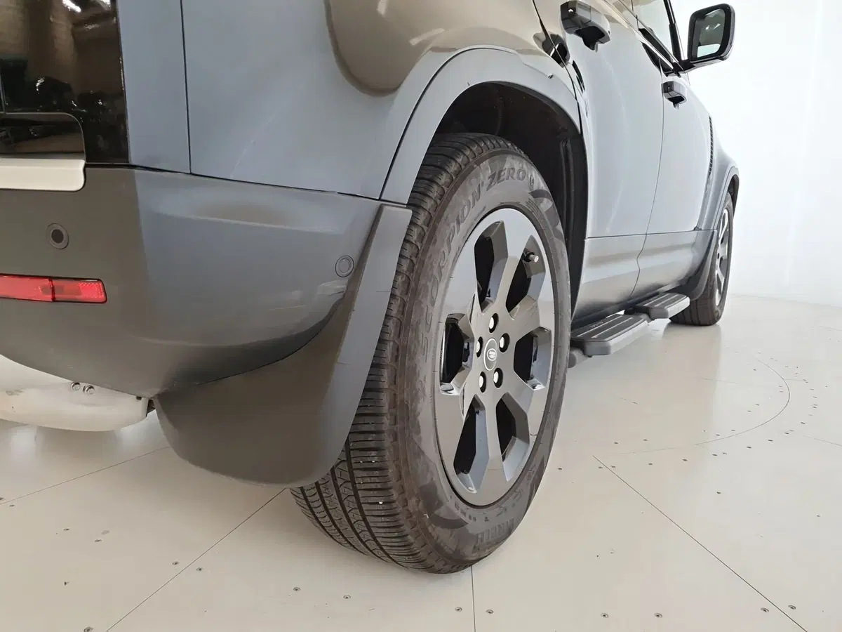 Land Rover Defender usata a Monza e Brianza (13)