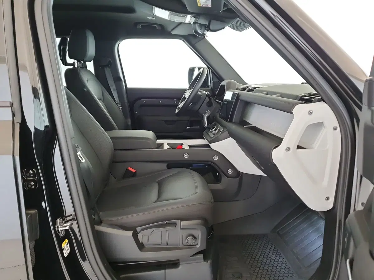 Land Rover Defender usata a Monza e Brianza (3)