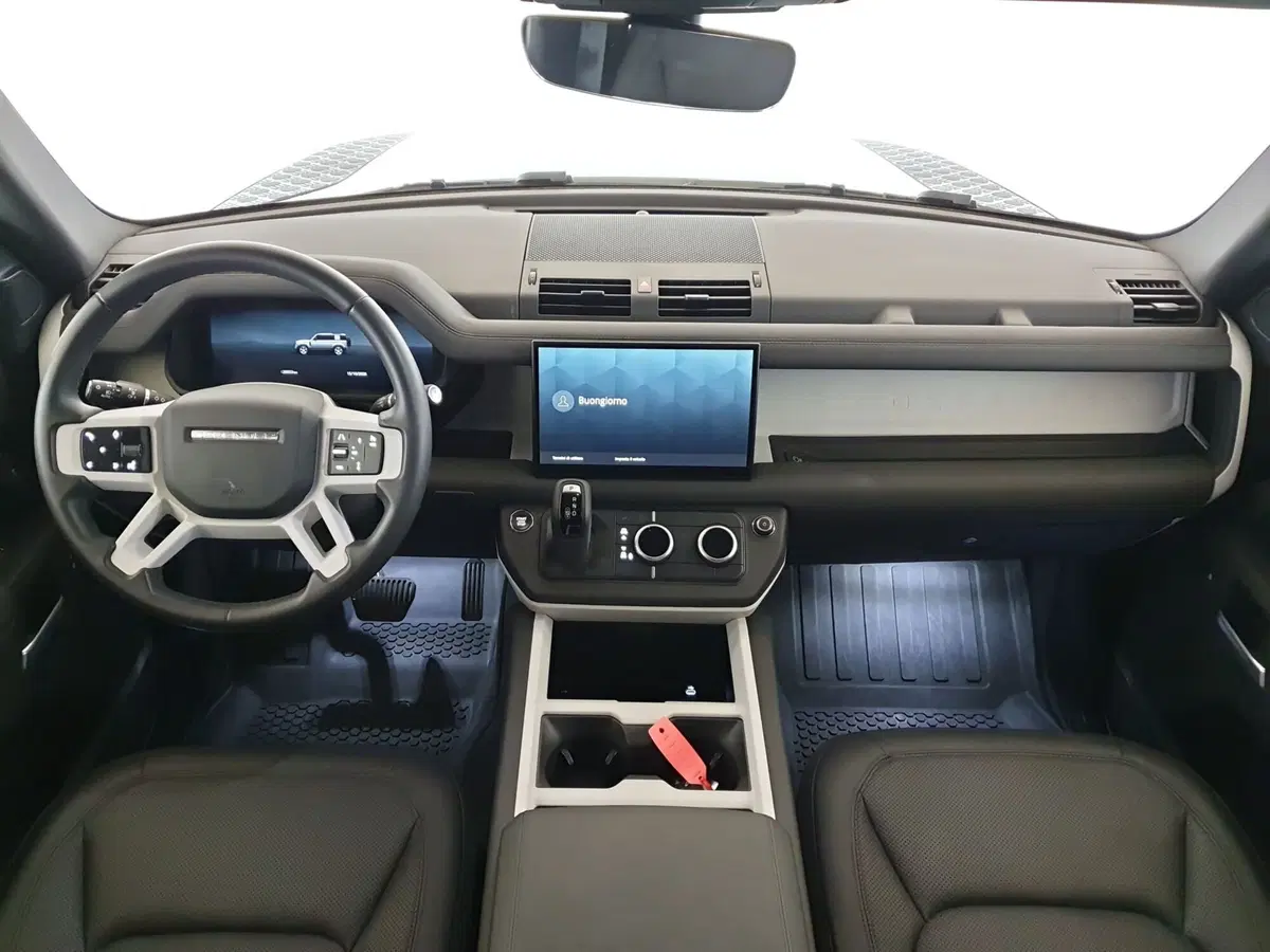 Land Rover Defender usata a Monza e Brianza (4)
