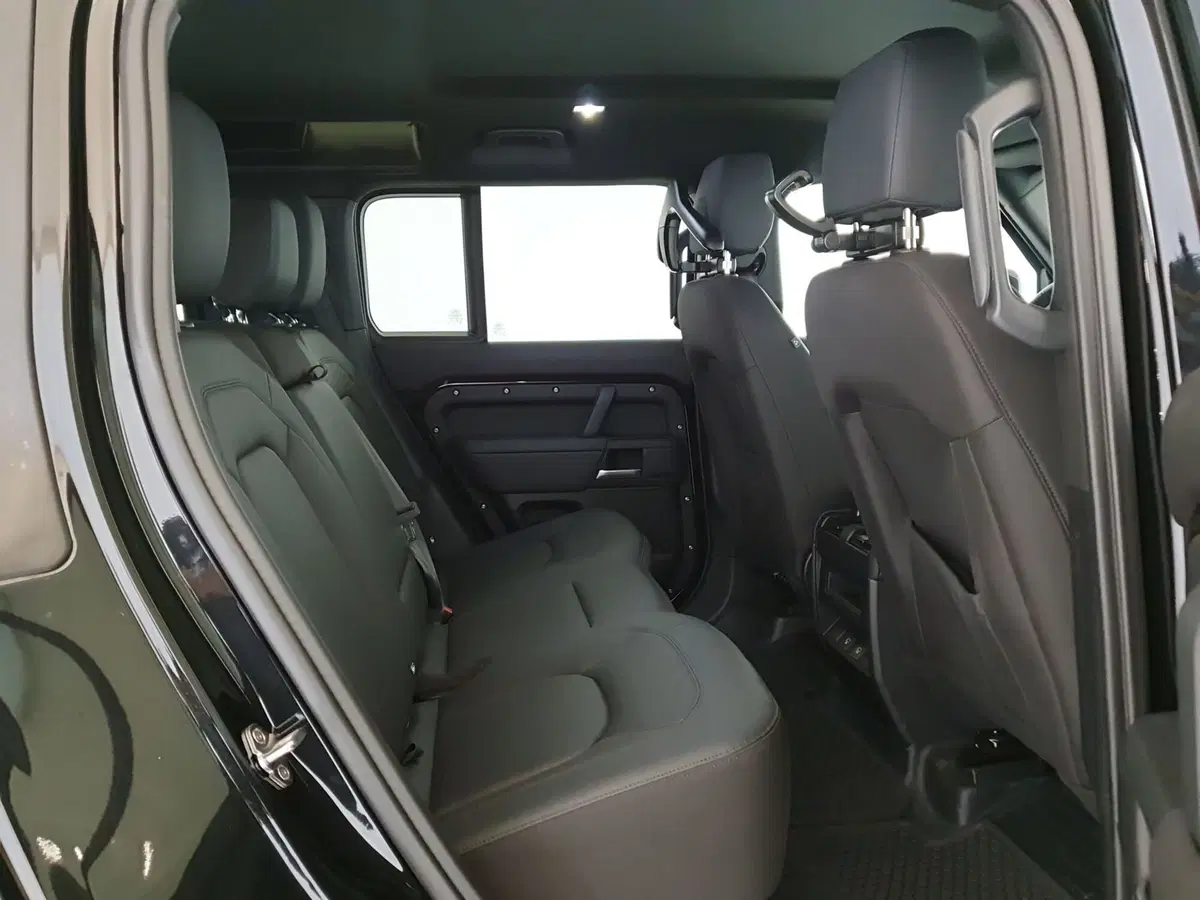 Land Rover Defender usata a Monza e Brianza (5)