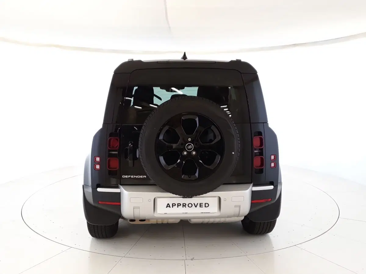 Land Rover Defender usata a Monza e Brianza (7)