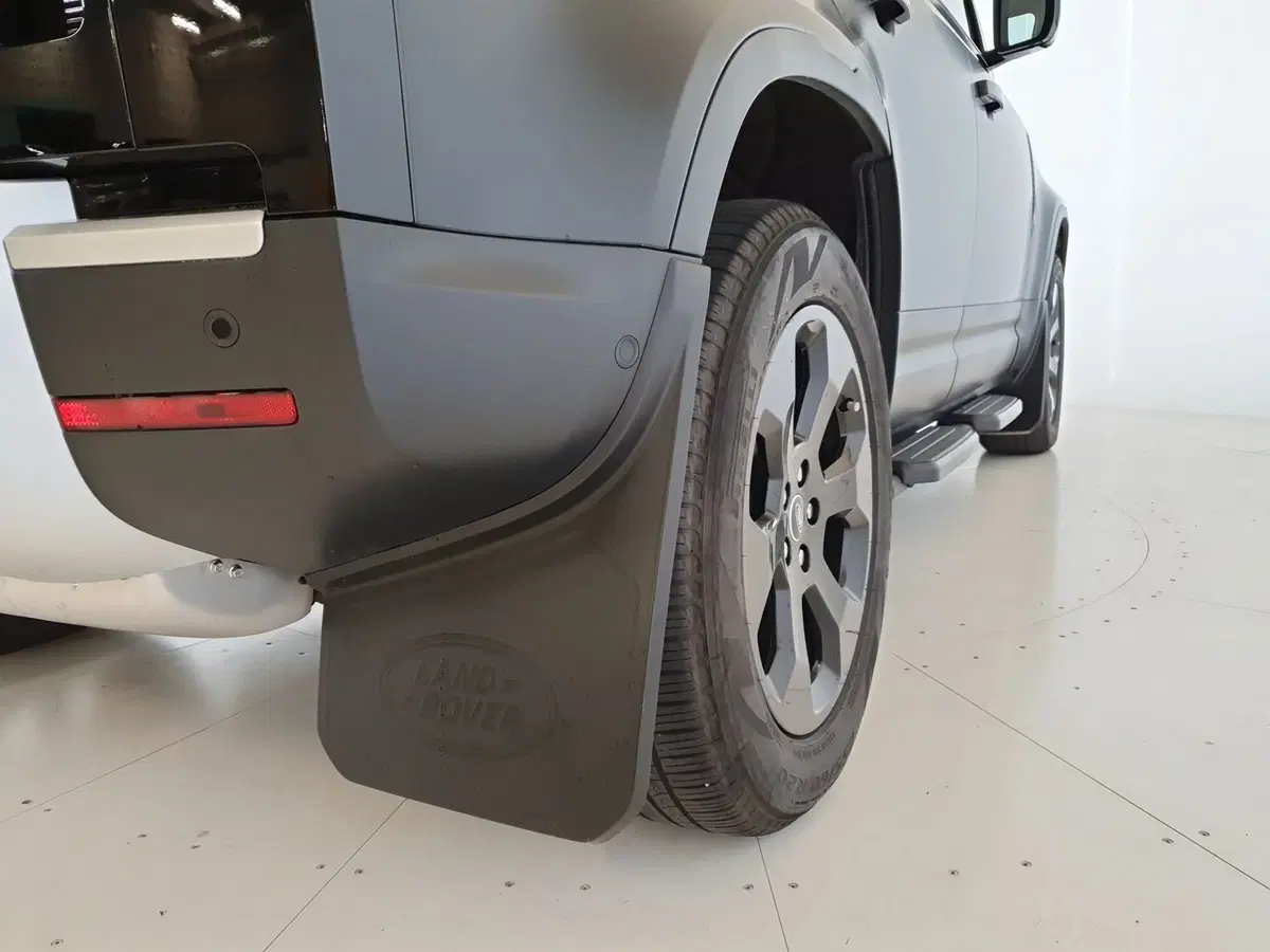 Land Rover Defender usata a Monza e Brianza (10)