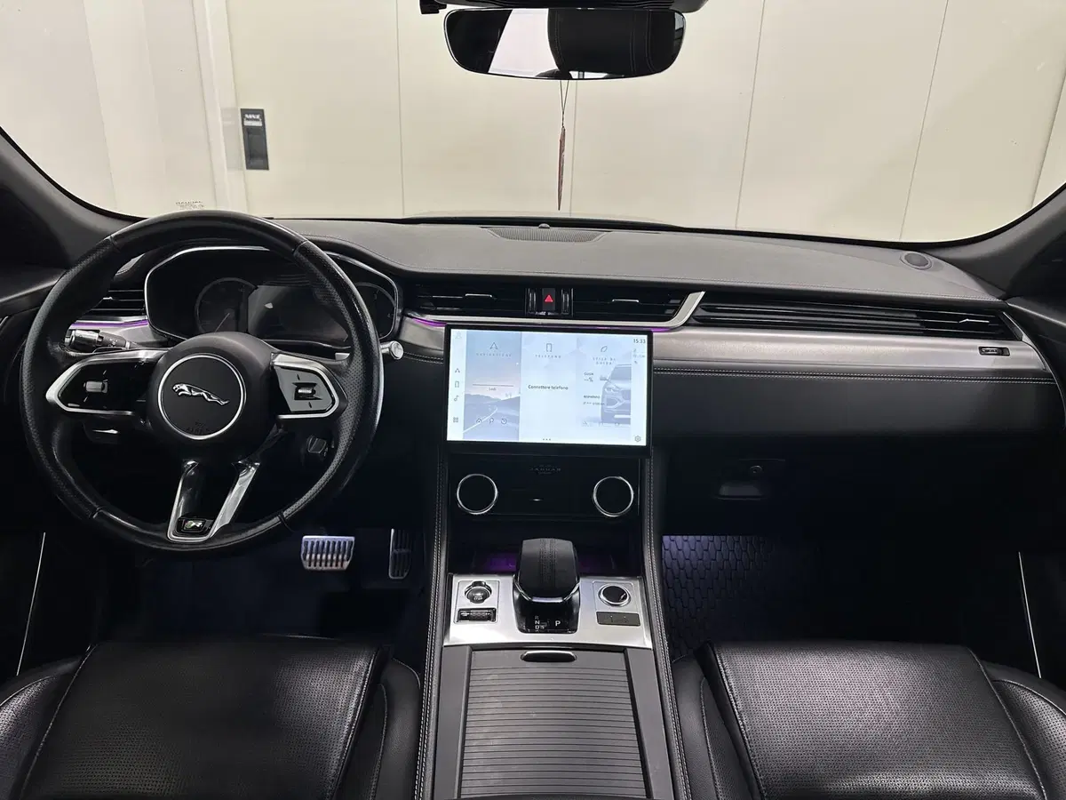 Jaguar F-Pace usata a Lodi (4)