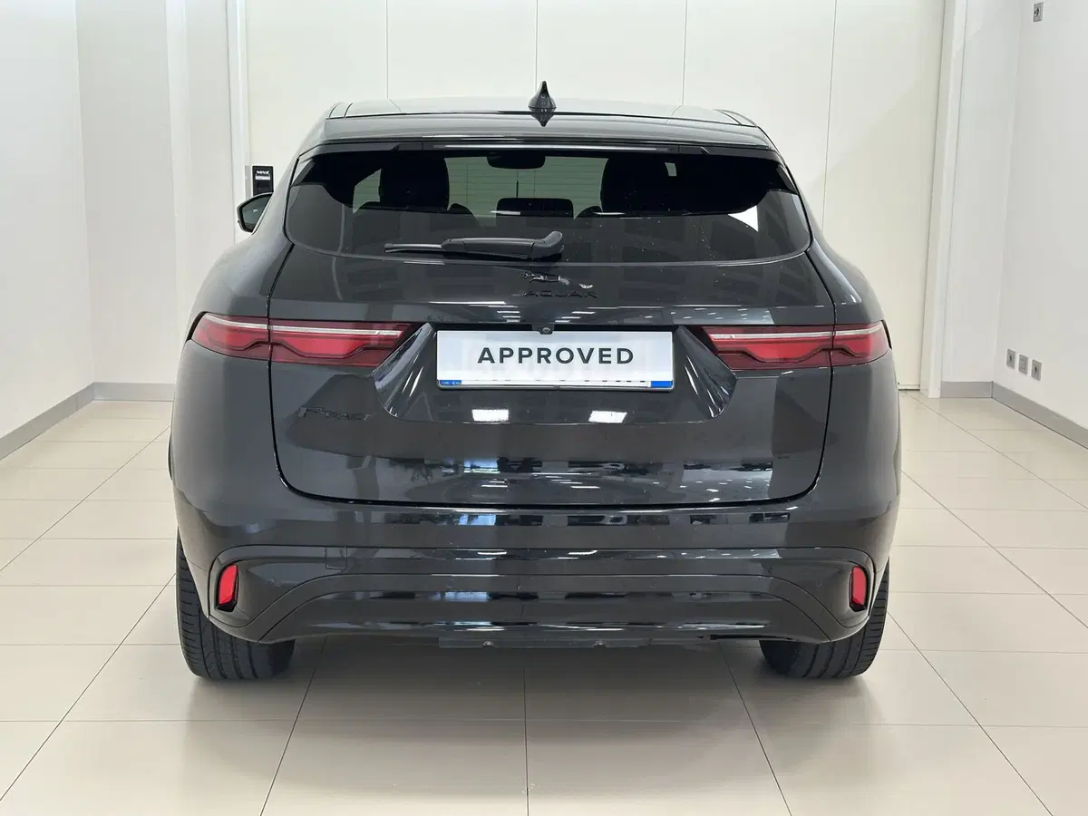 Jaguar F-Pace usata a Lodi (7)