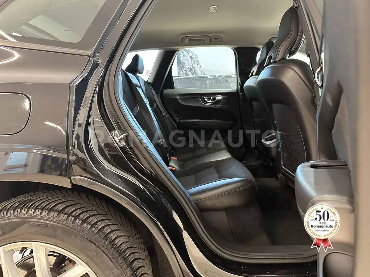 Volvo XC60 usata a Forlì-Cesena (11)