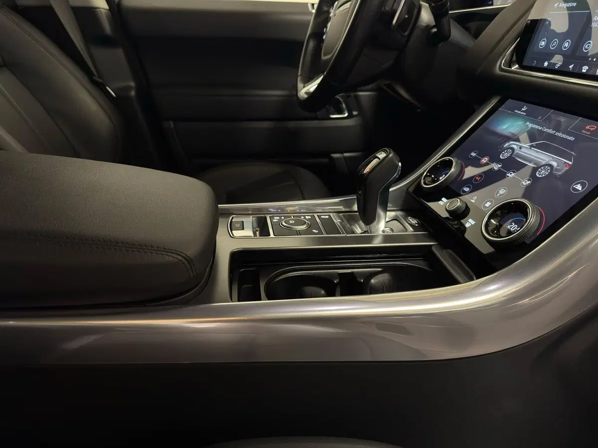 Land Rover Range Rover Sport usata a Novara (12)
