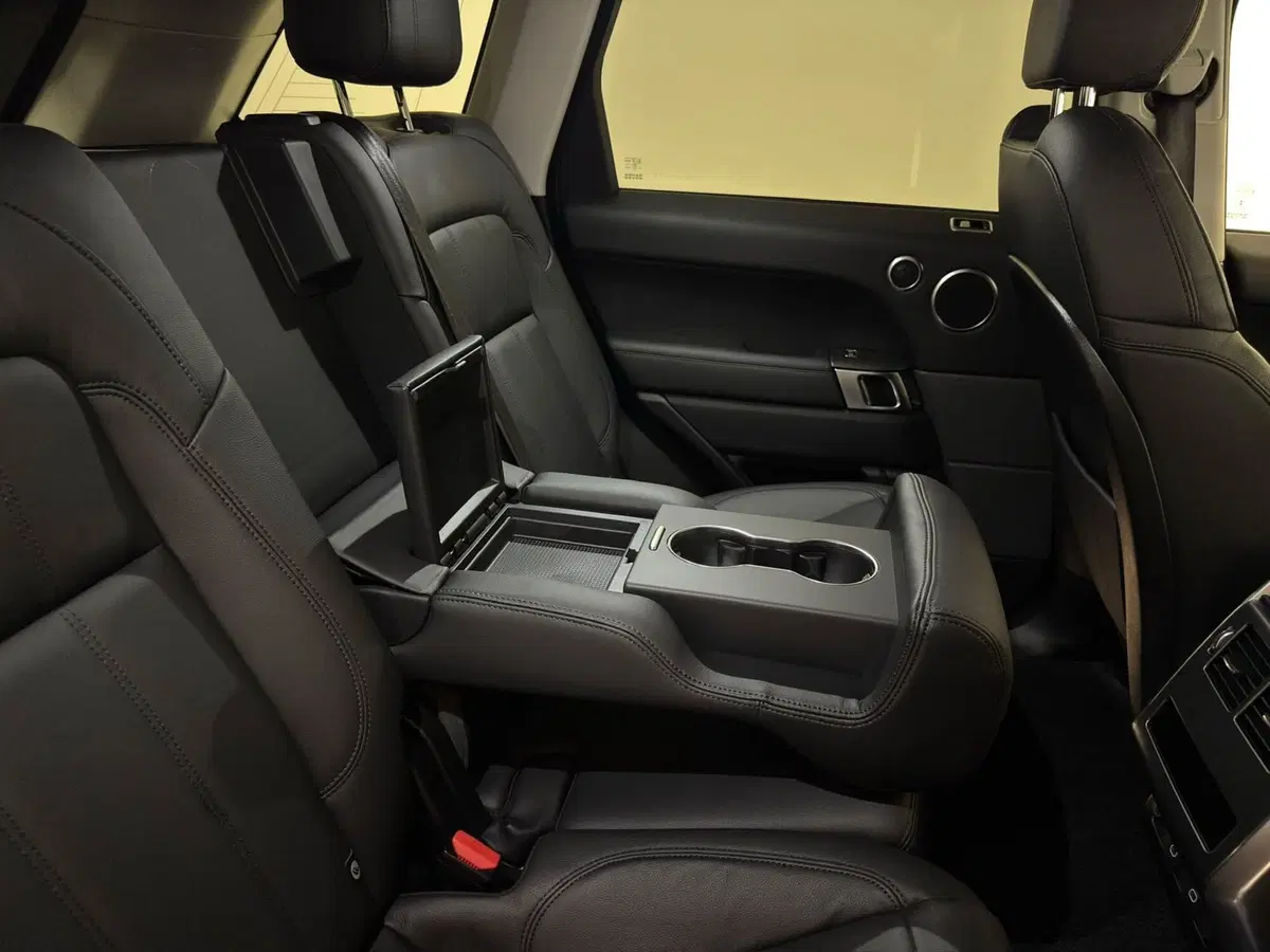 Land Rover Range Rover Sport usata a Novara (15)