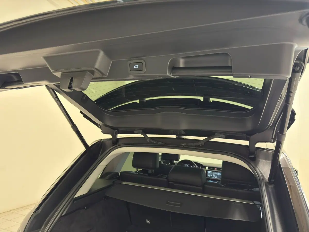 Land Rover Range Rover Sport usata a Novara (17)