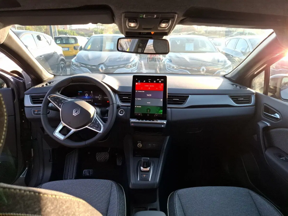 Renault Captur nuova a Latina (12)