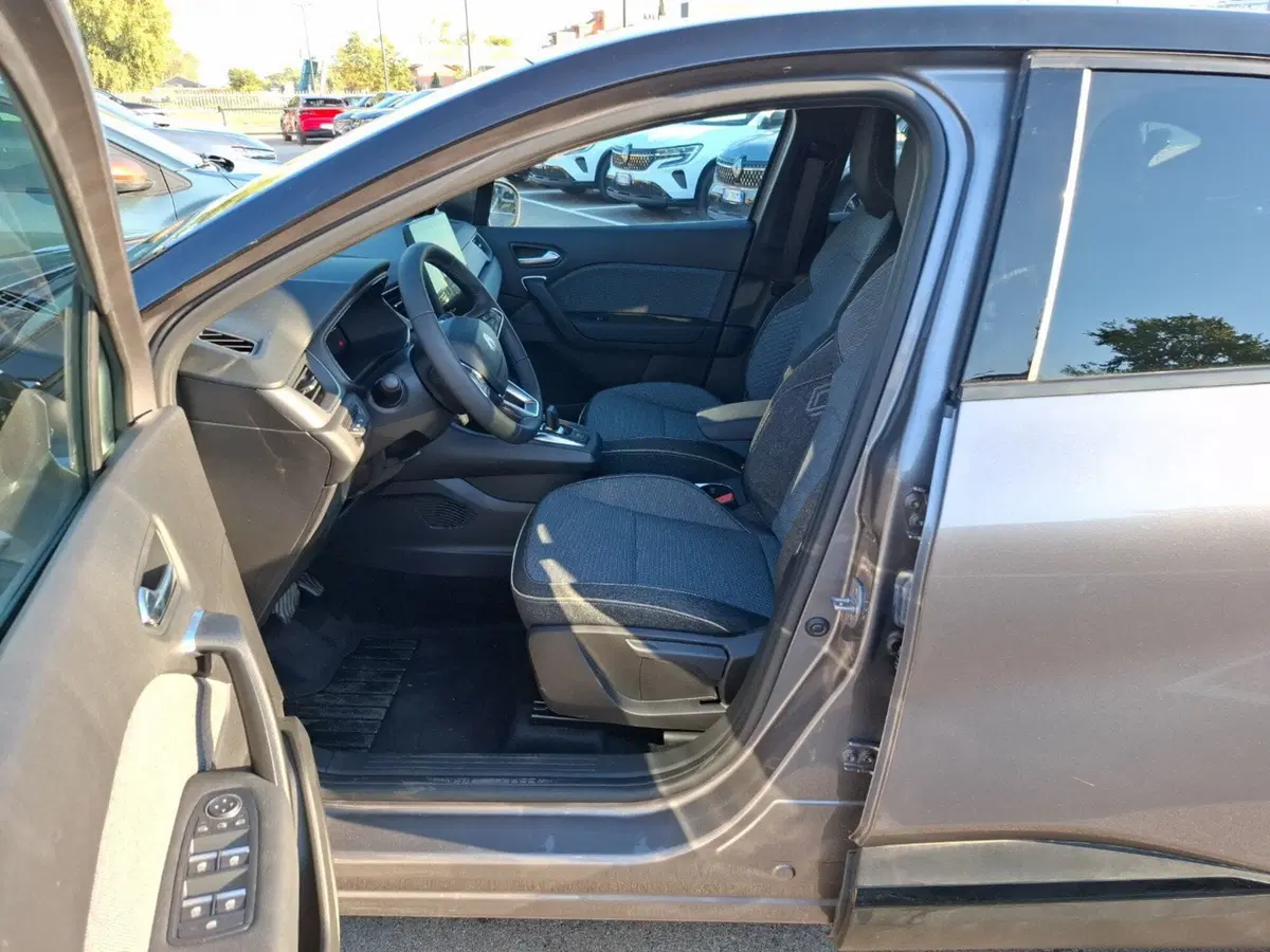 Renault Captur nuova a Latina (18)