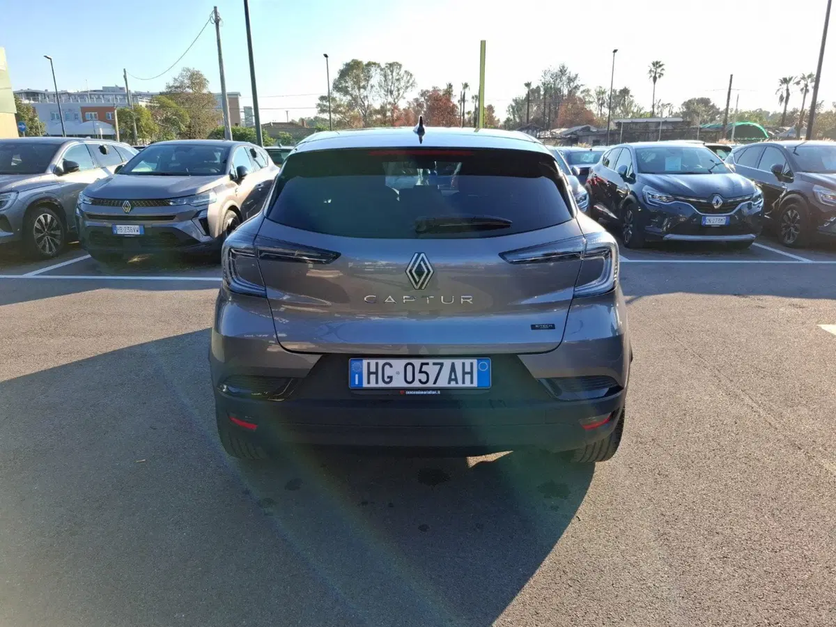 Renault Captur nuova a Latina (5)