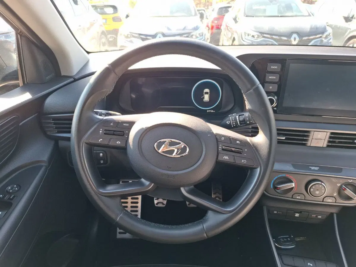 Hyundai Bayon usata a Latina (10)