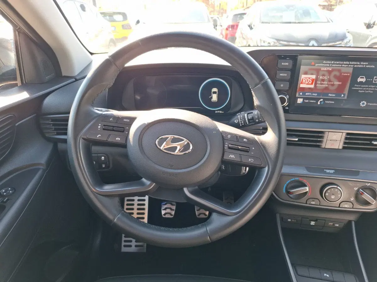 Hyundai Bayon usata a Latina (13)