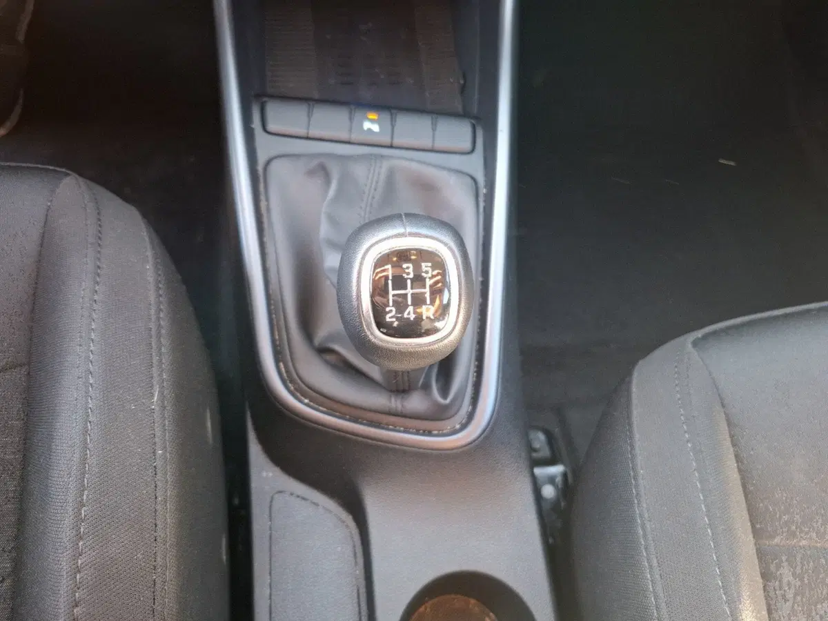 Hyundai Bayon usata a Latina (19)