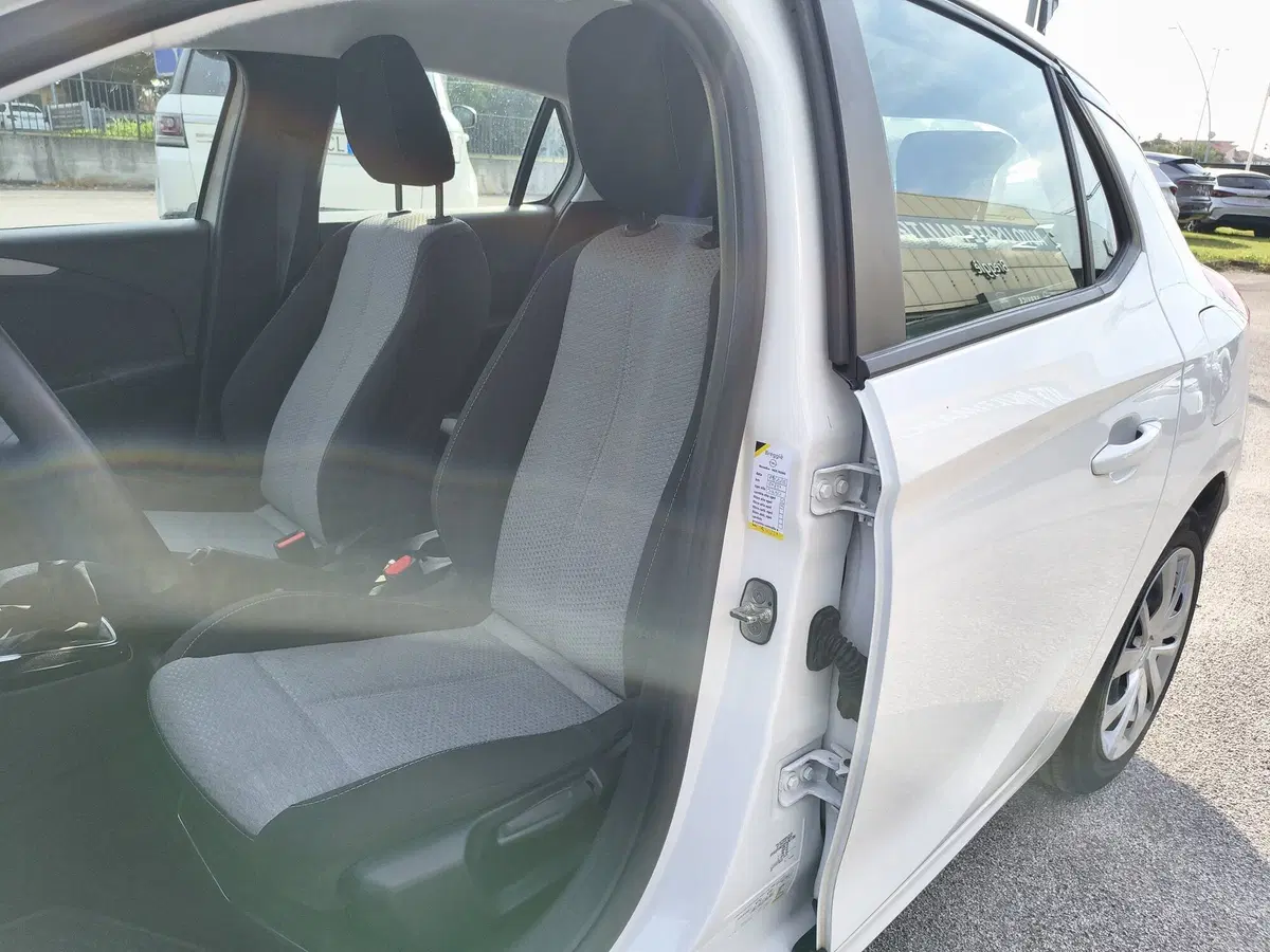 Opel Corsa usata a Padova (13)