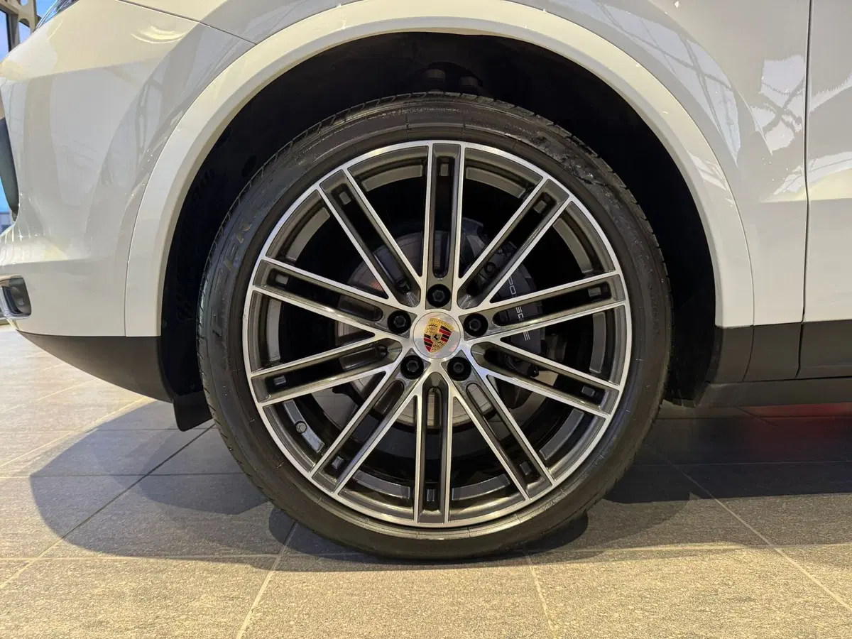 Porsche Cayenne usata a Firenze (8)