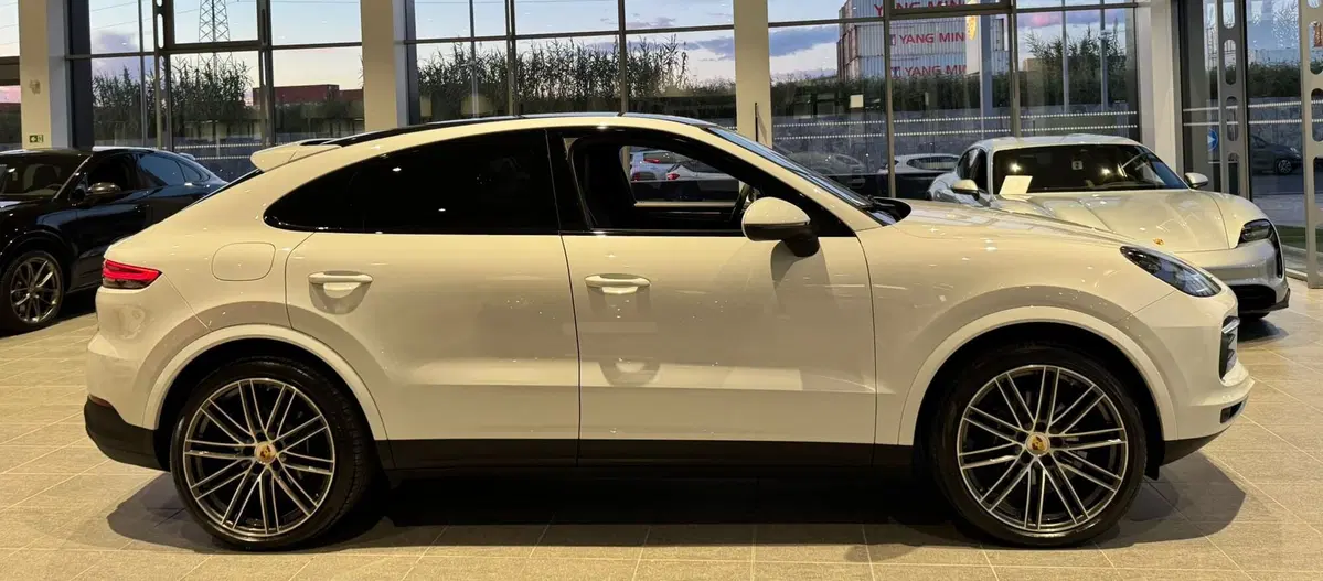 Porsche Cayenne usata a Firenze (9)