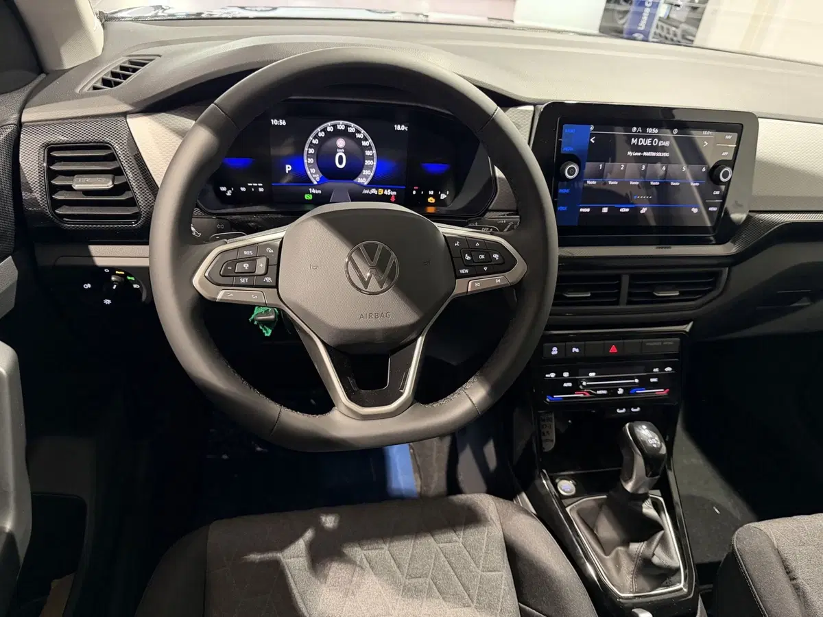 Volkswagen T-Cross nuova a Genova (11)