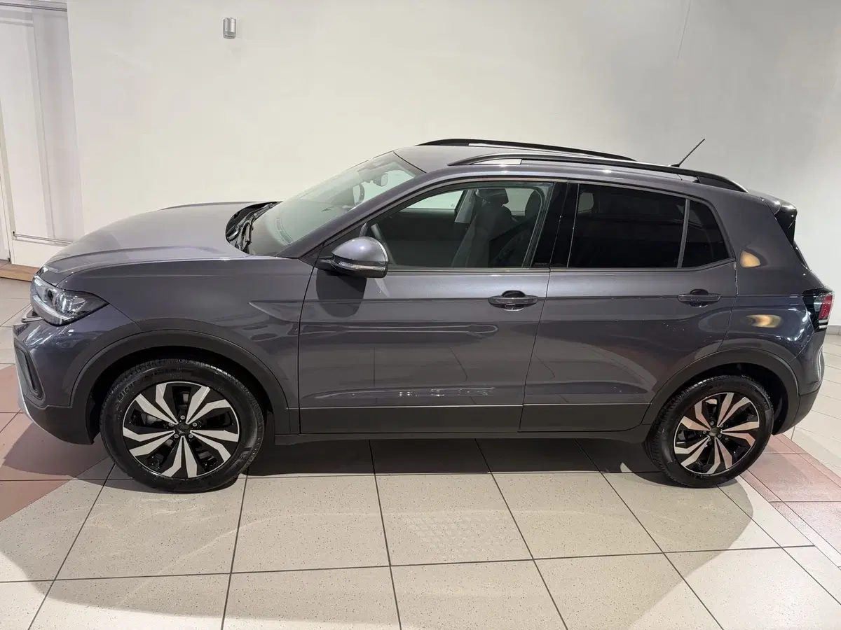 Volkswagen T-Cross nuova a Genova (2)