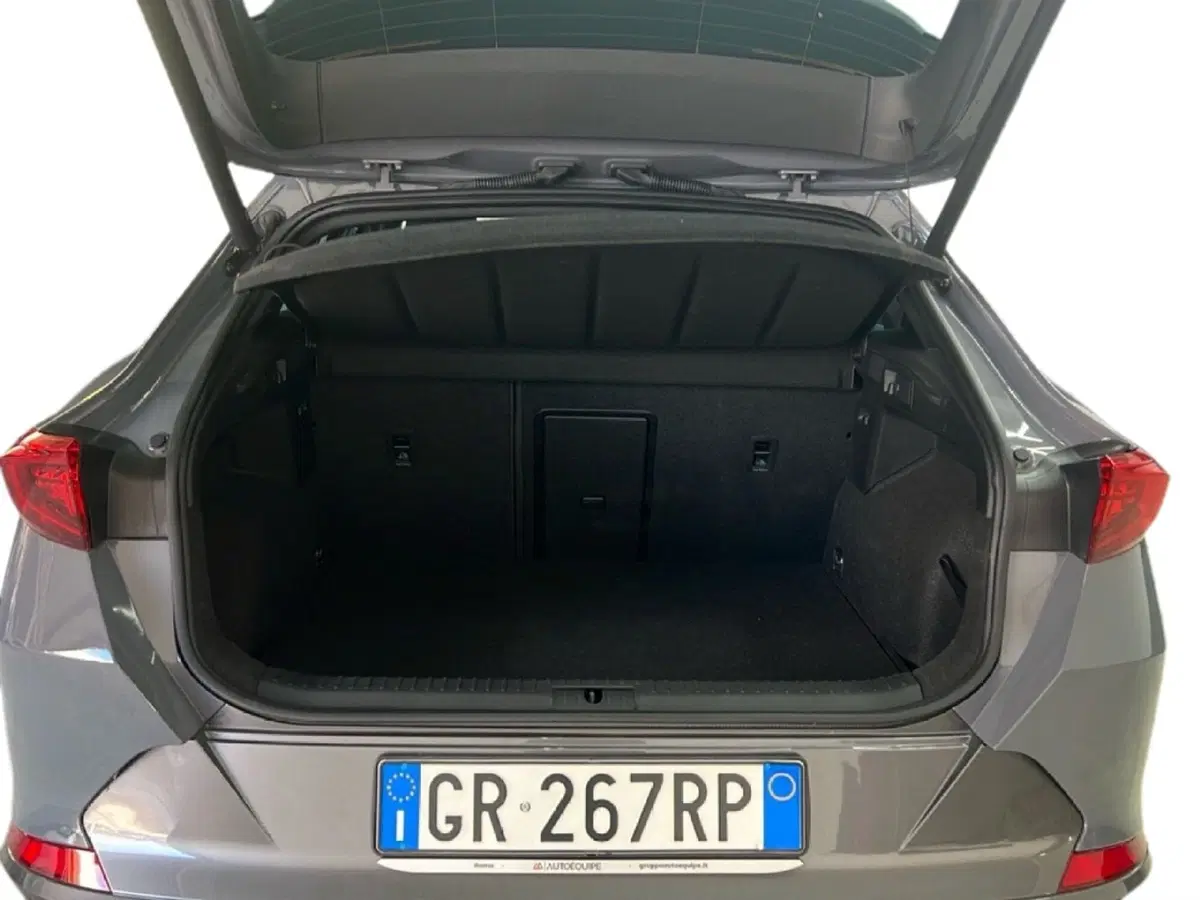 Cupra Formentor usata a Roma (10)