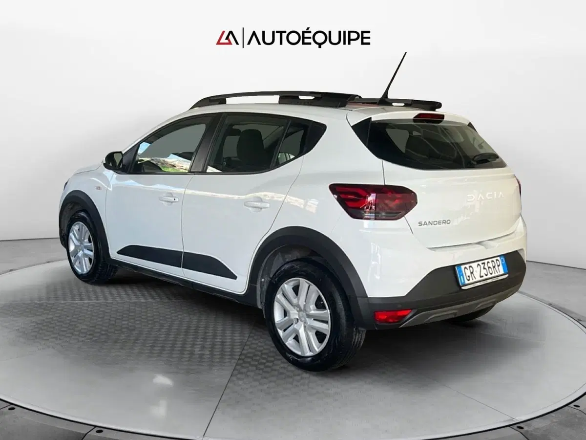 Dacia Sandero usata a Roma (3)