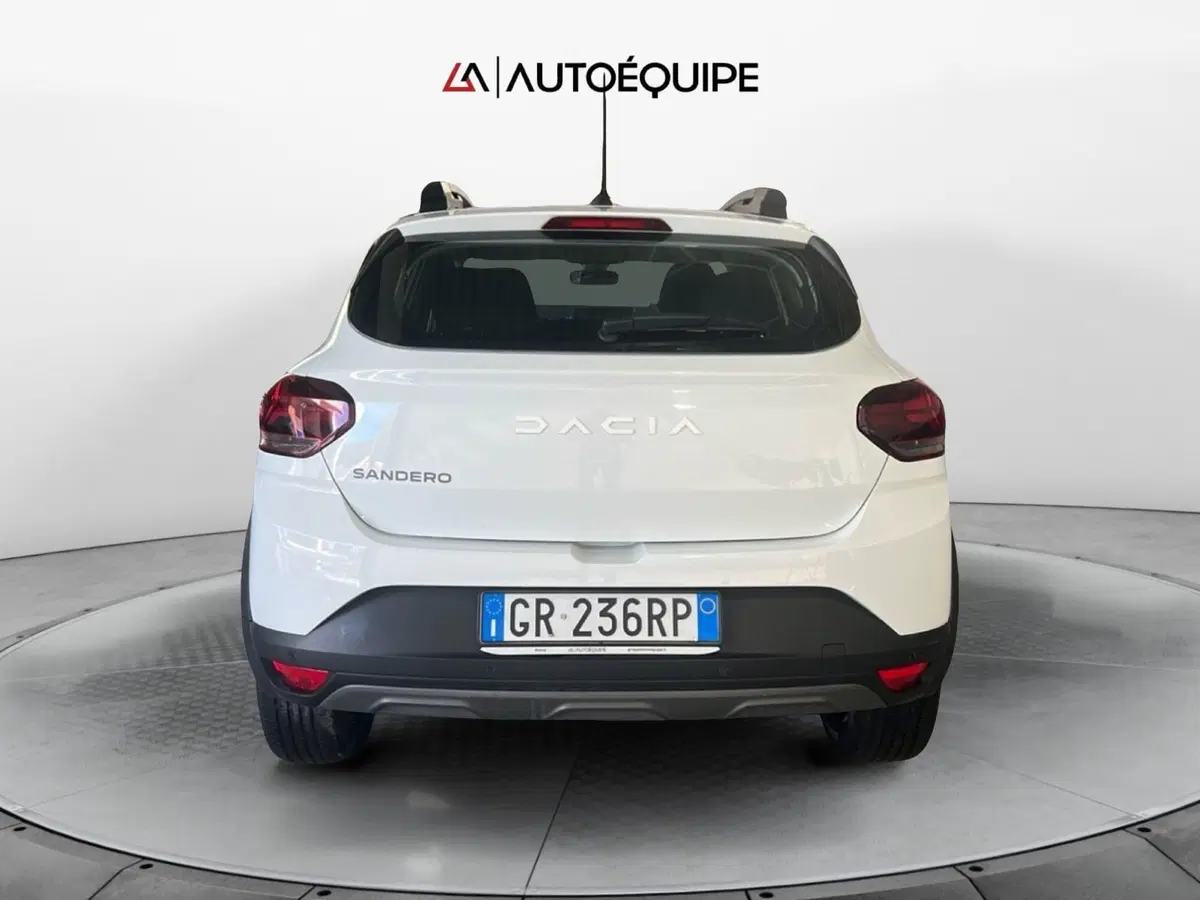 Dacia Sandero usata a Roma (4)