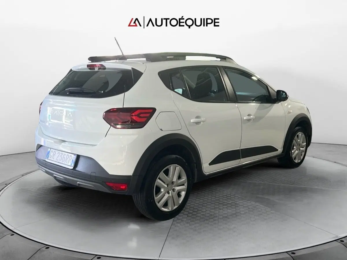 Dacia Sandero usata a Roma (5)