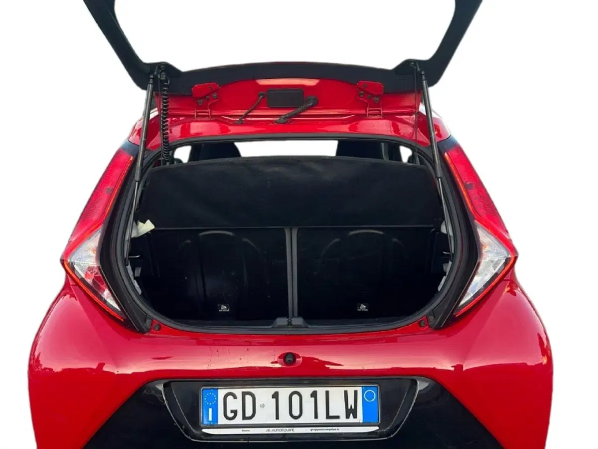 Toyota Aygo usata a Roma (10)