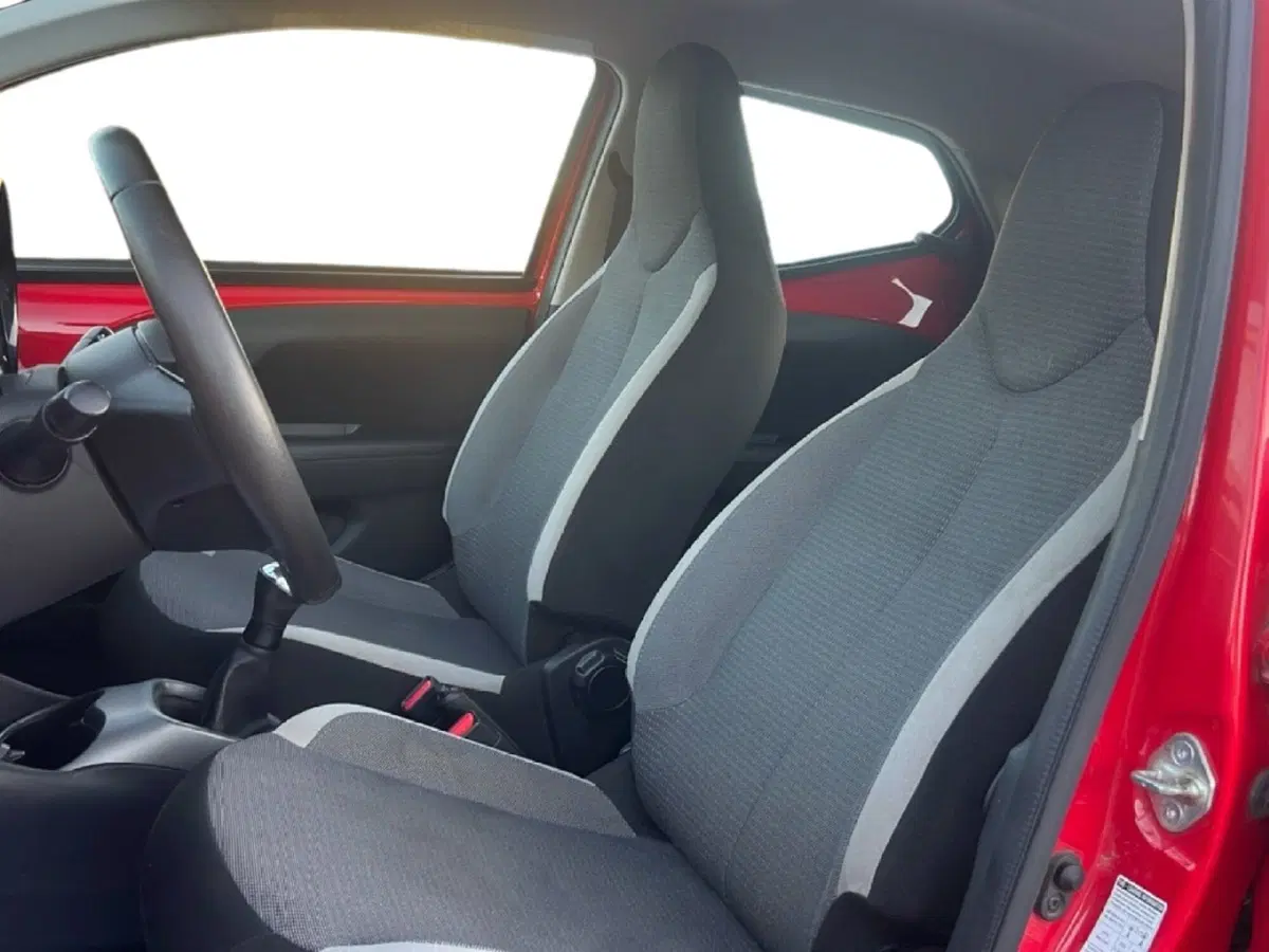 Toyota Aygo usata a Roma (12)