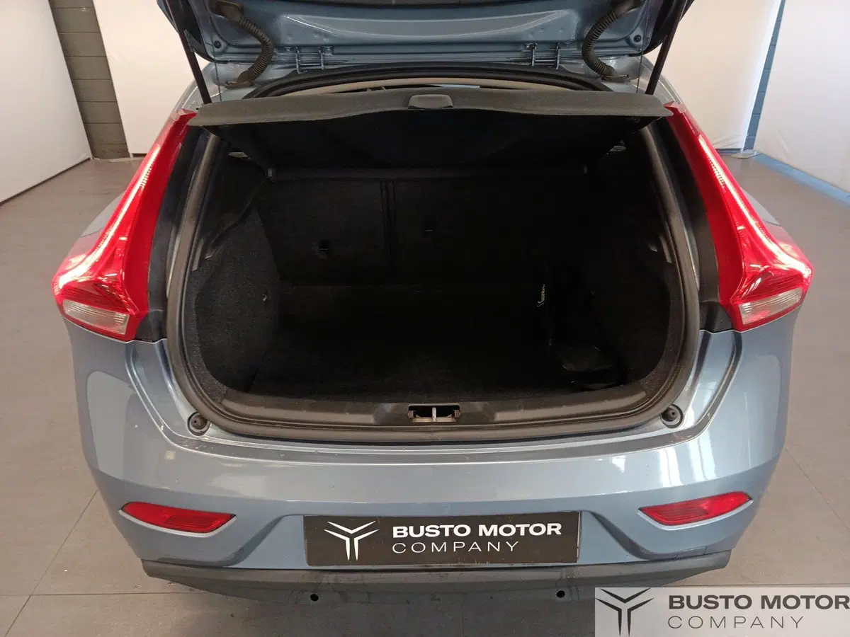 Volvo V40 usata a Varese (10)
