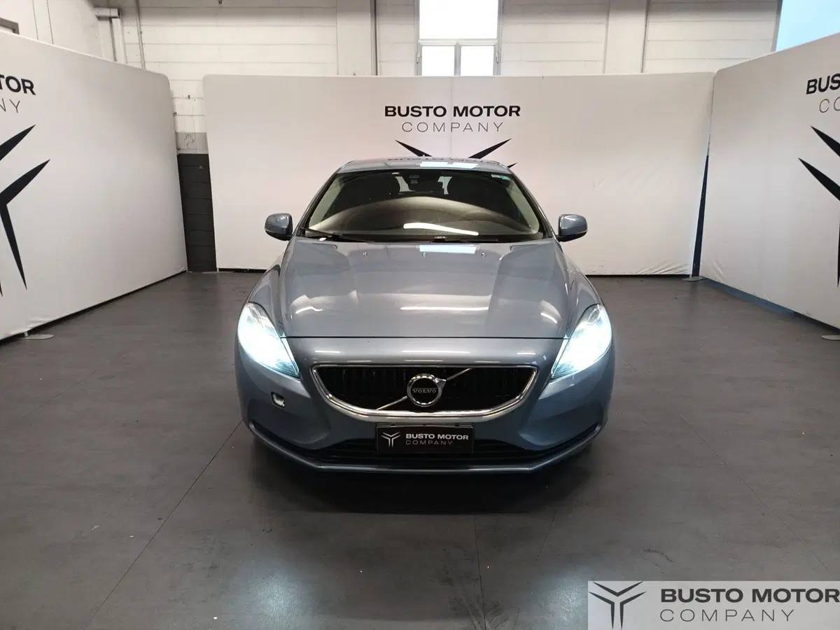 Volvo V40 usata a Varese (2)