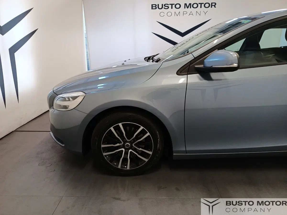 Volvo V40 usata a Varese (7)