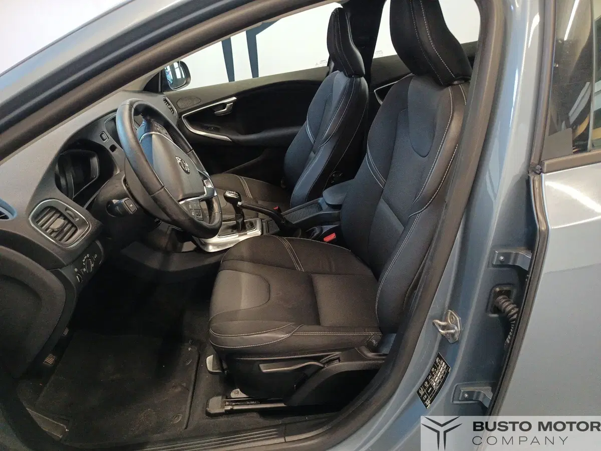 Volvo V40 usata a Varese (8)