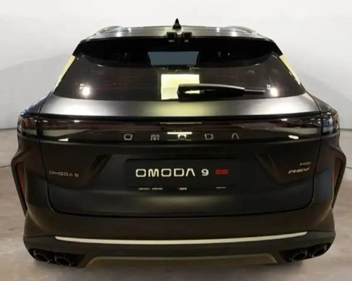 Omoda Omoda 9 SHS-P nuova a Bologna (8)